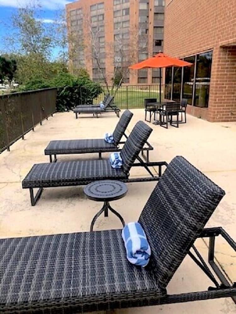 Doubletree By Hilton Lisle Naperville Экстерьер фото