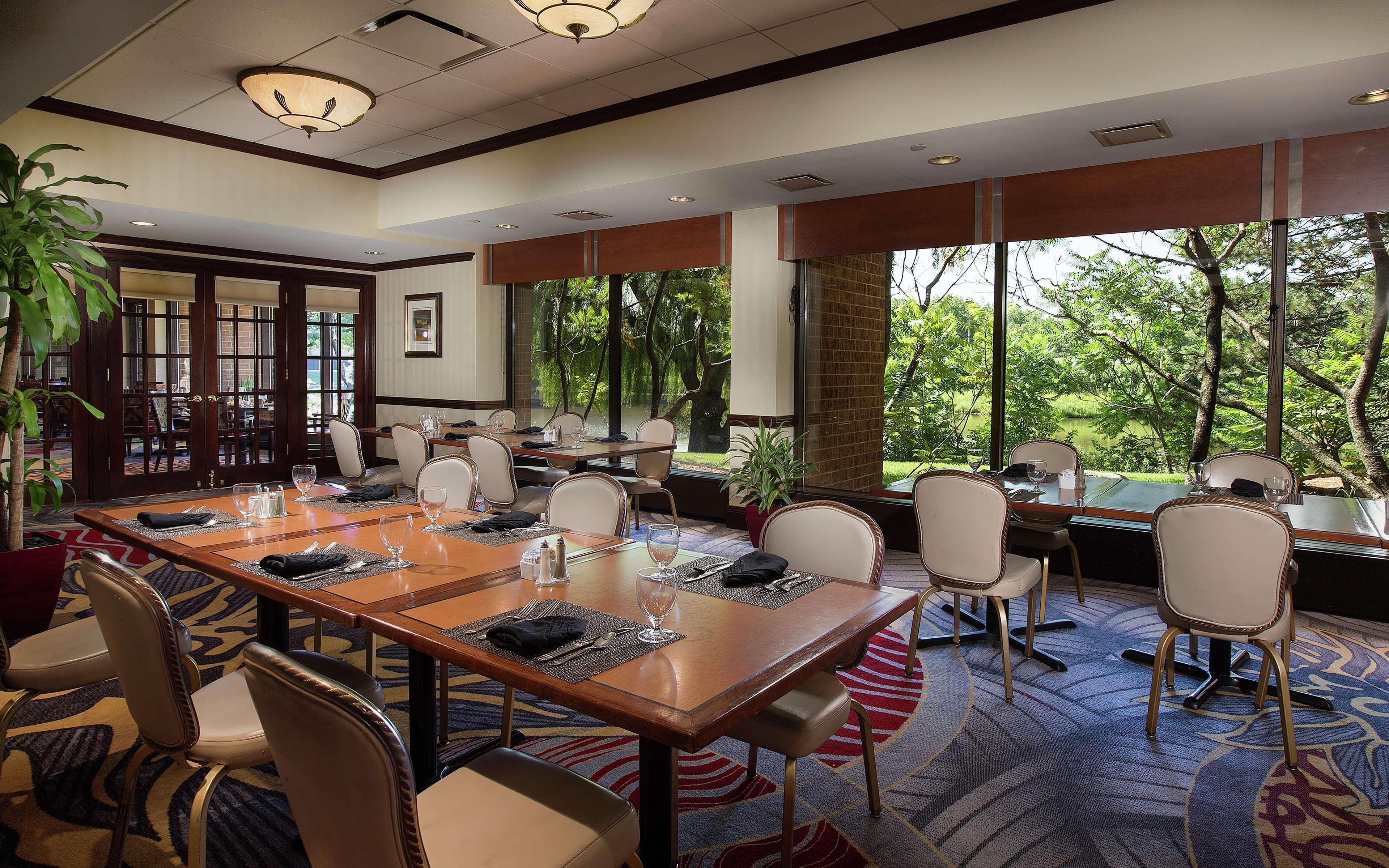 Doubletree By Hilton Lisle Naperville Экстерьер фото