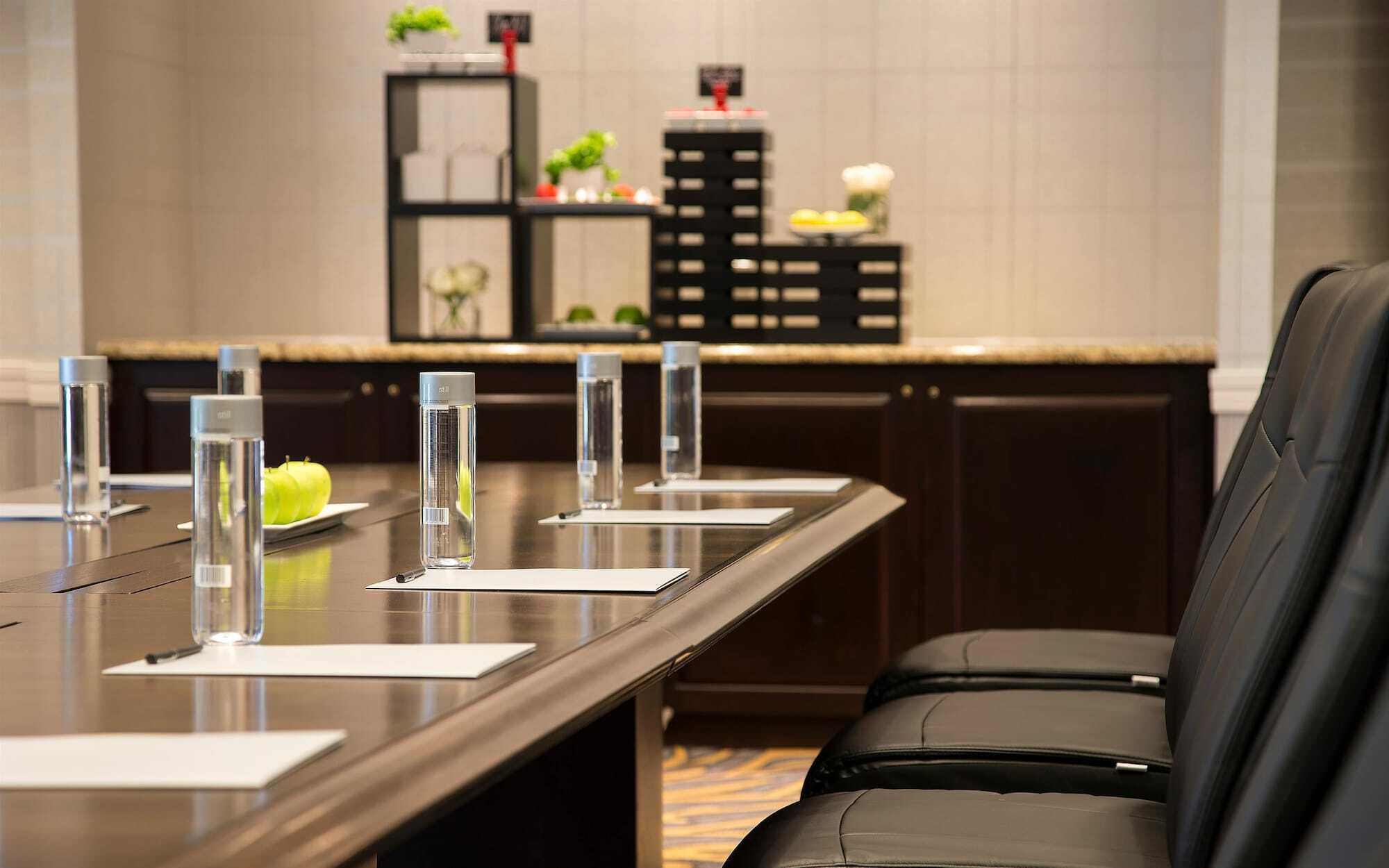 Doubletree By Hilton Lisle Naperville Экстерьер фото