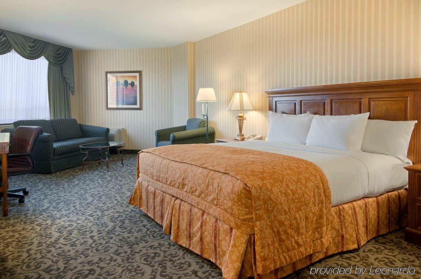 Doubletree By Hilton Lisle Naperville Экстерьер фото